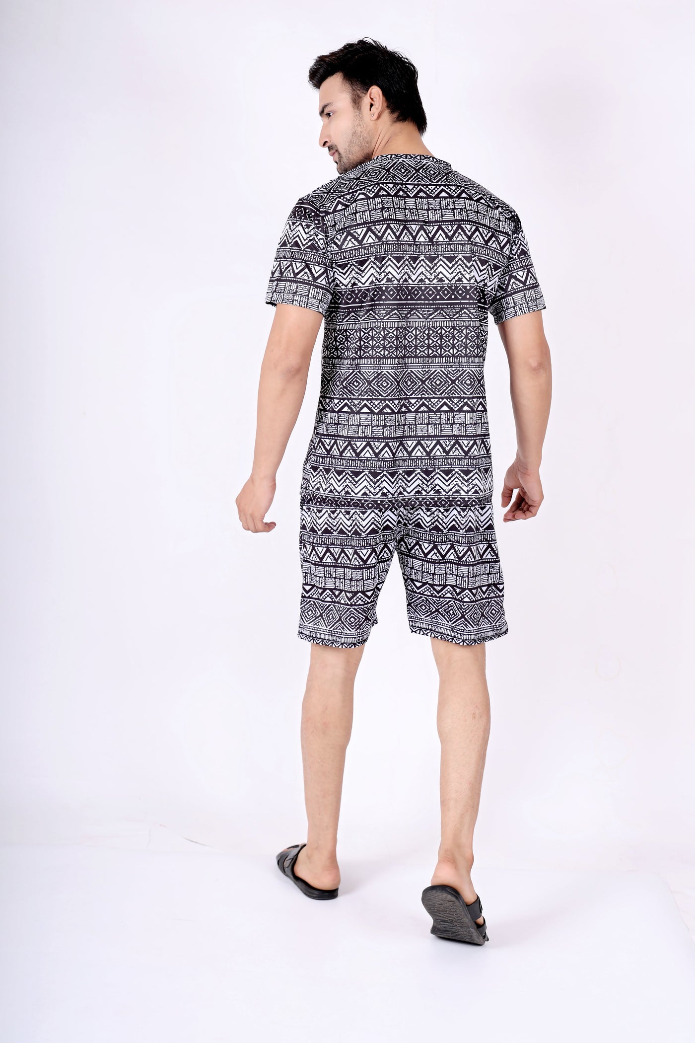 Comfort and Character Combined men's printed nightwear.ND-8005