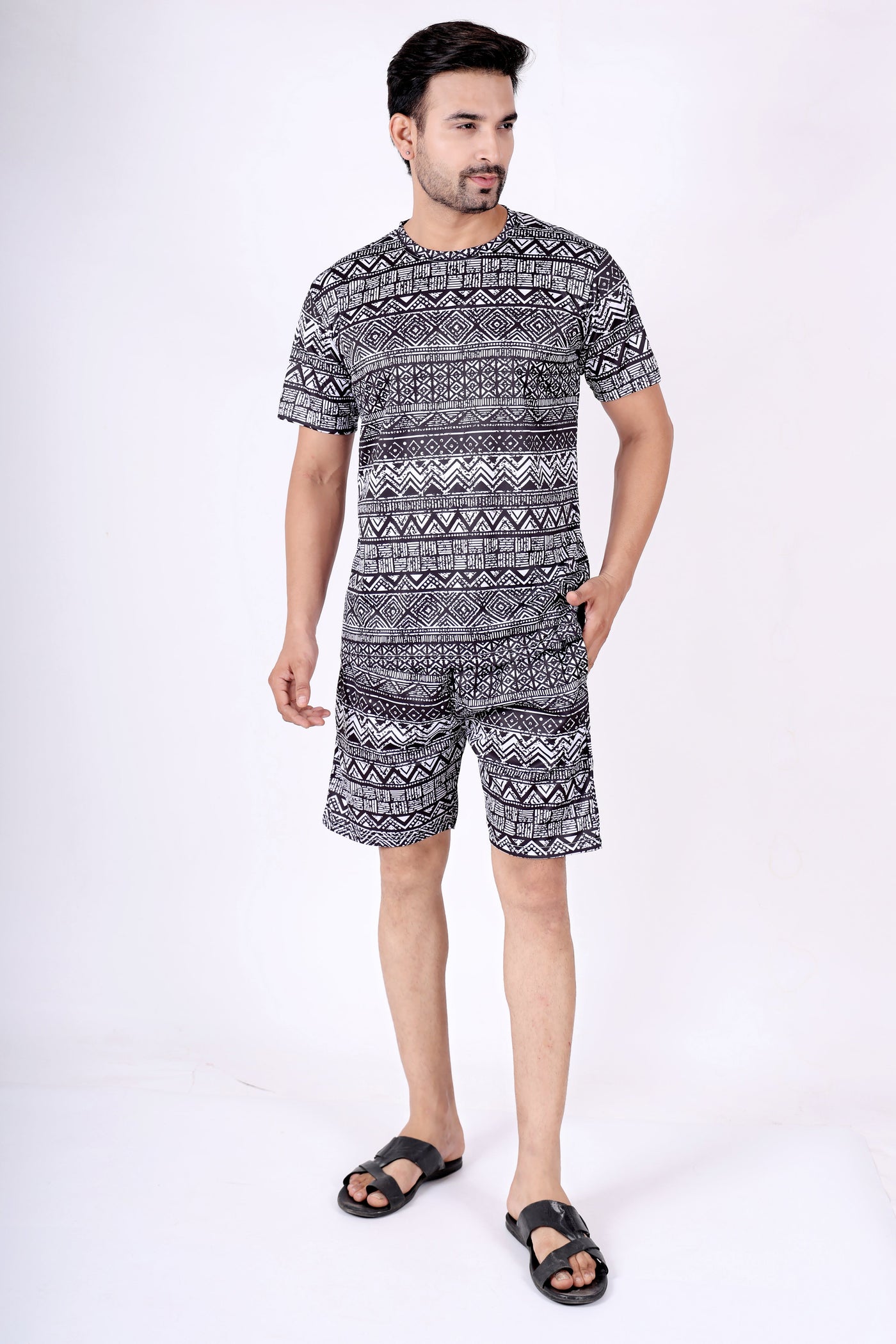 Comfort and Character Combined men's printed nightwear.ND-8005