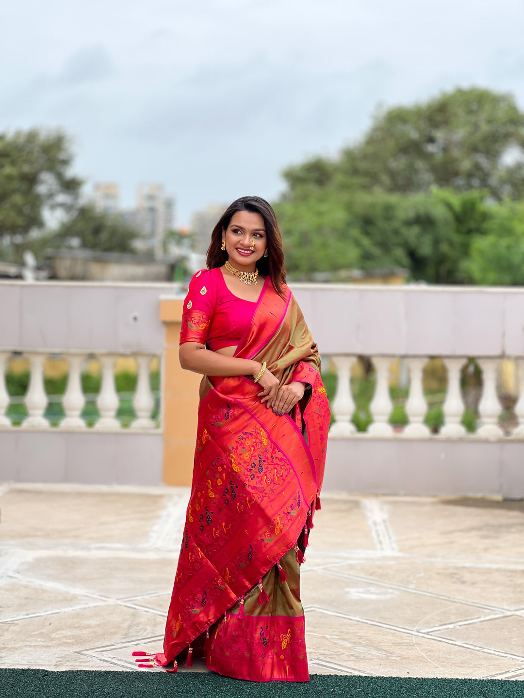 Soft Pethani silk saree with zari weaving design and Meenakari weaving Rich  pallu with Meenakari weaning turning peacock border & Tassels attached at Pallu end.