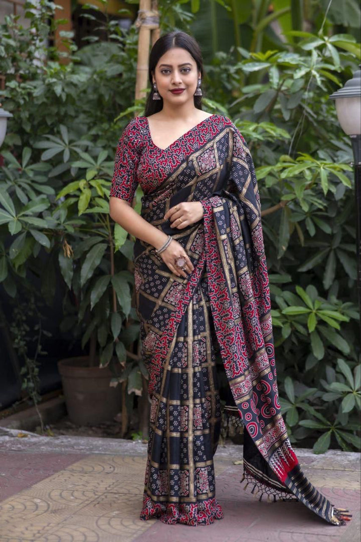 New printed saree for women