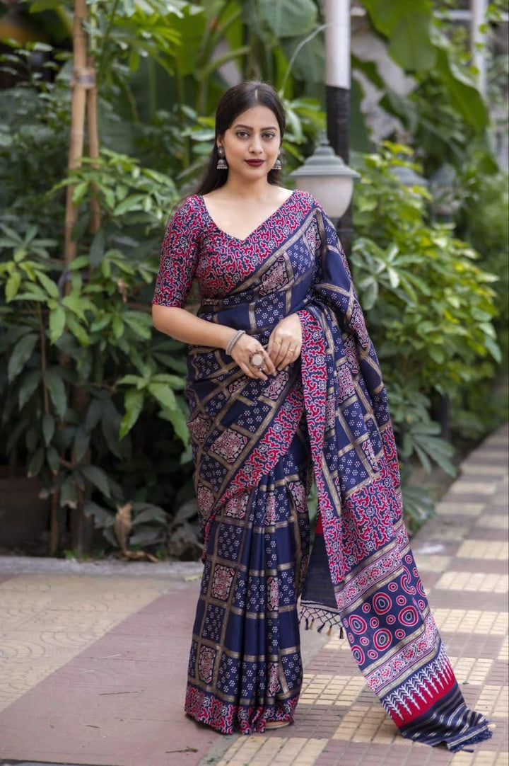 New printed saree for women