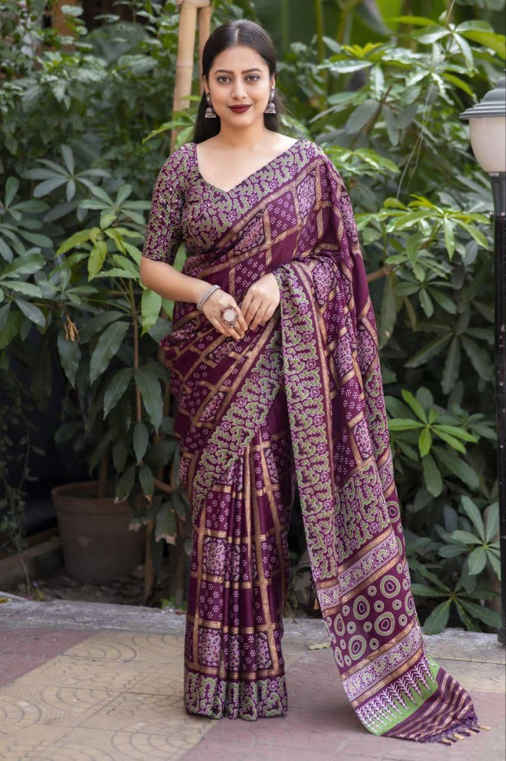 New printed saree for women