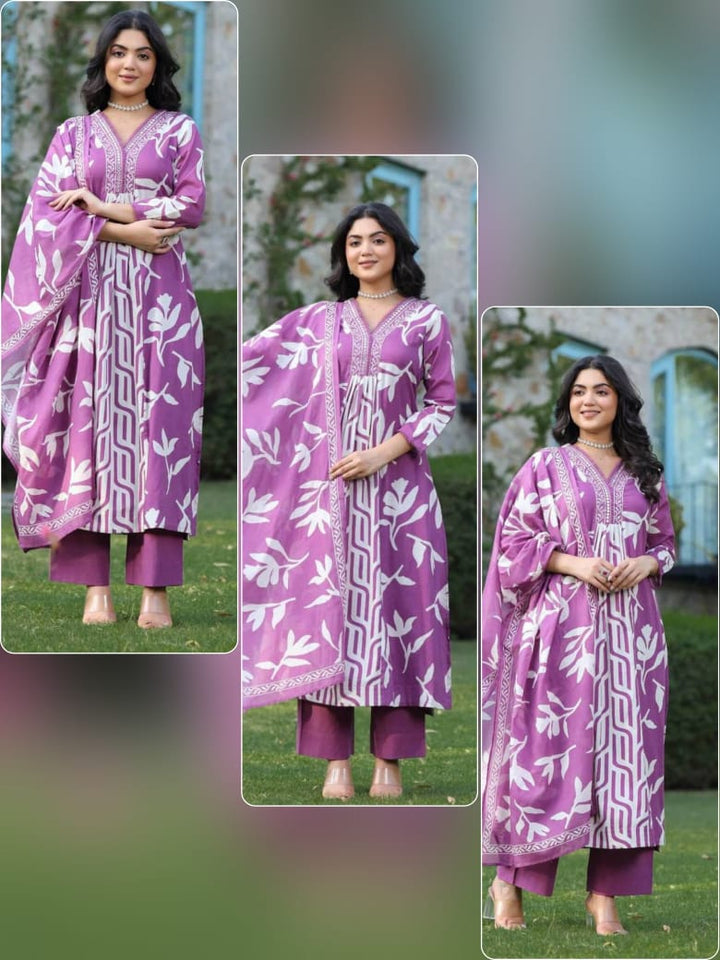 Anarkali kurta set with new style in sanganeri  print