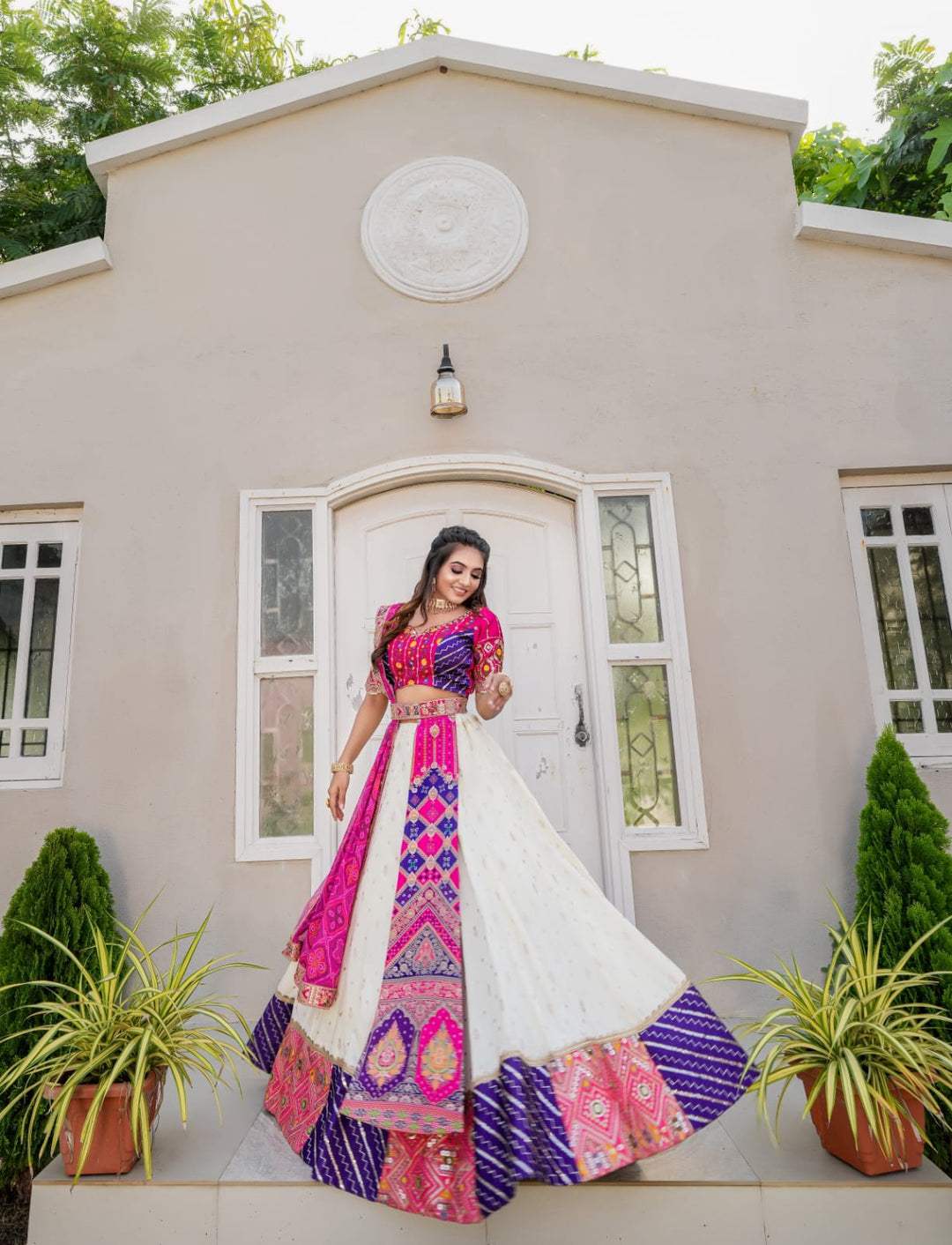 Maharani  Lehenga  Choli  (Full Stitched)