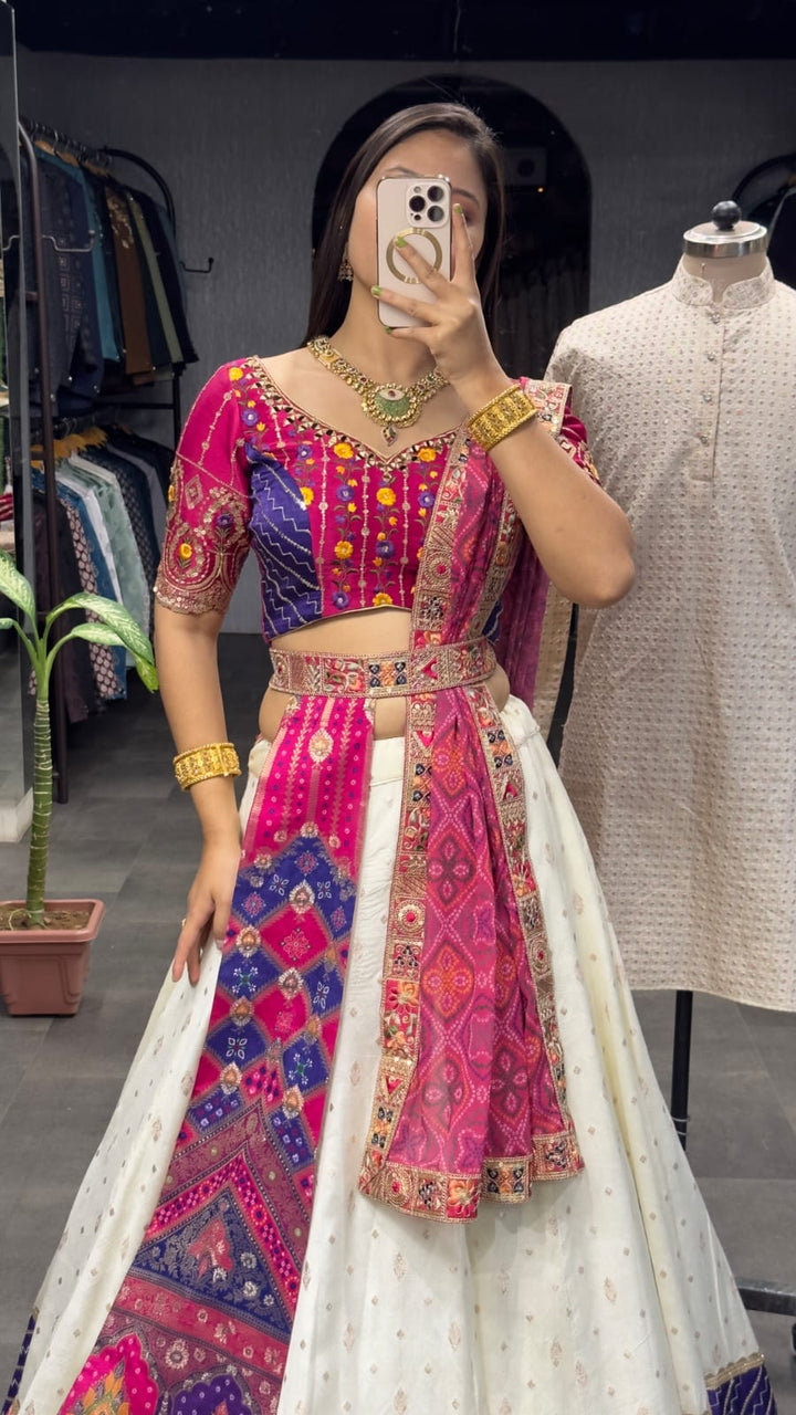 Maharani  Lehenga  Choli  (Full Stitched)