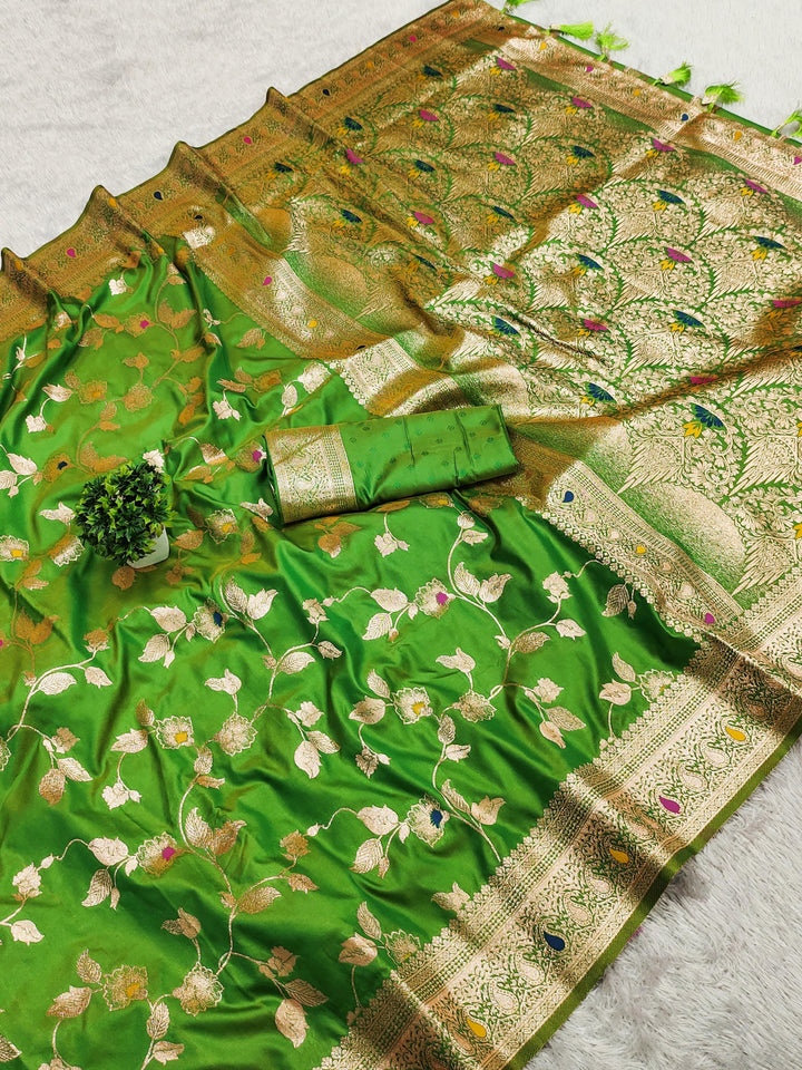 Soft Banarasi silk saree with zari weaving Meenakari touchup design all over the saree