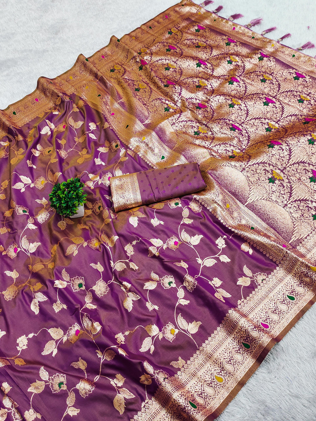 Soft Banarasi silk saree with zari weaving Meenakari touchup design all over the saree