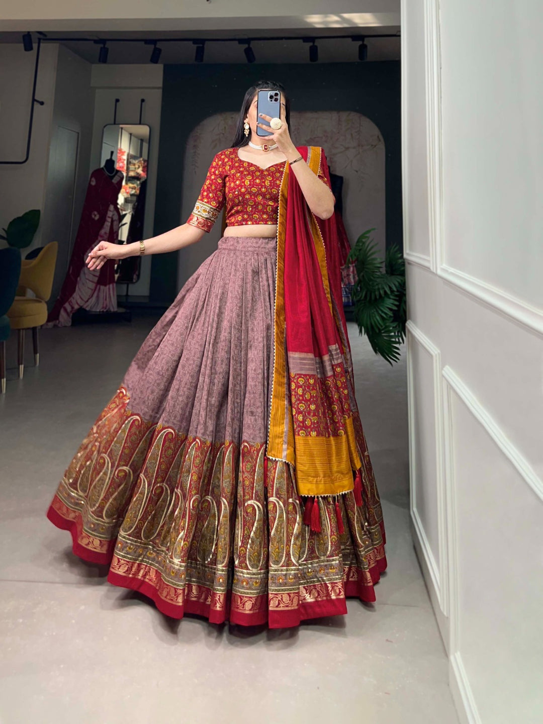 MEELANA Breathtaking tussar silk lehenga choli featuring stunning Kashmiri print